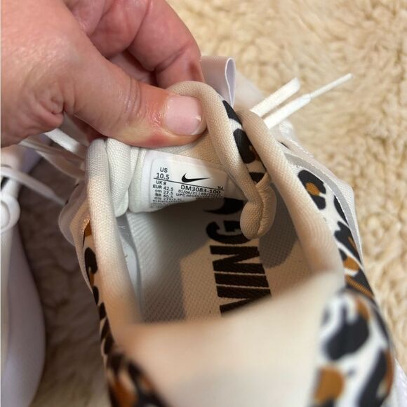 Nike Women's React Escape Run Running leopard print size 10.5 - Picture 2 of 7